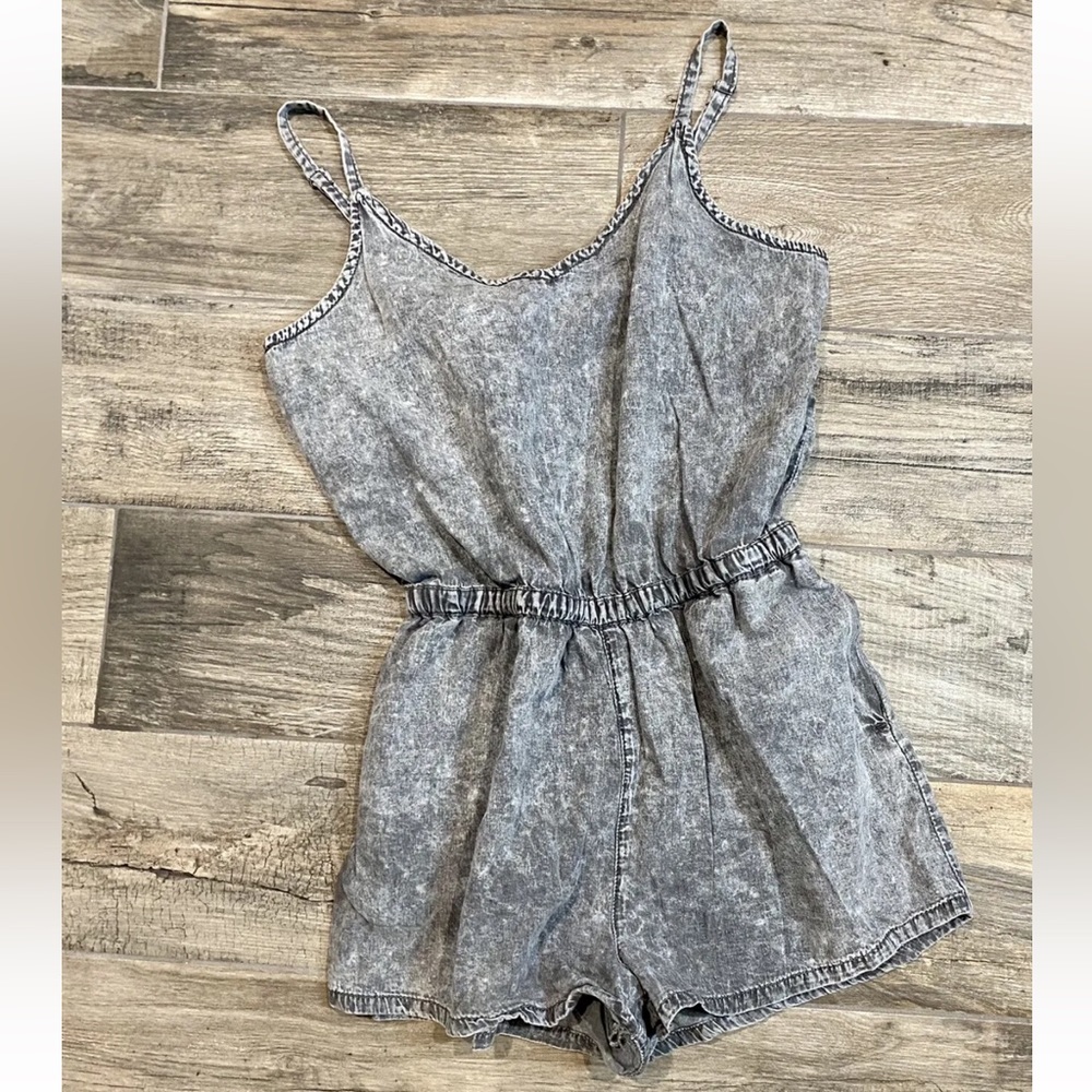 Forever 21 Gray Acid-Wash Romper